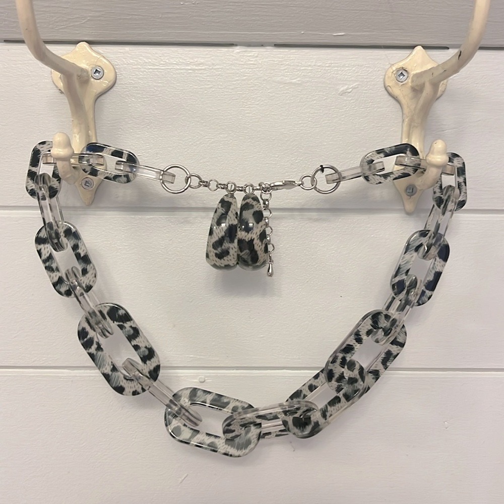 Plastic cheetah print necklace and hoop earrings set